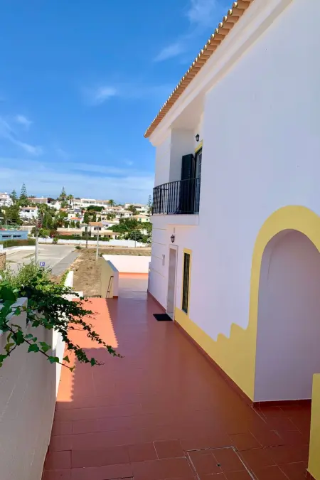 mit Terrasse, Maison 5 personnes à Bensafrim - Photo 15