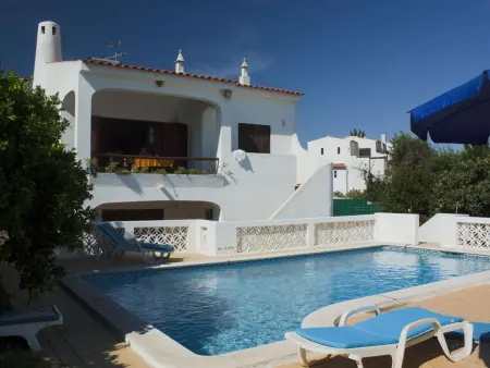 mit privatem Pool, Maison 5 personnes à Carvoeiro (Algarve) - Photo 16