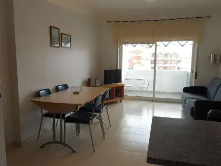 Wohnung in Porches mit Großem Balkon, Appartement 3 personnes à Porches - Photo 3