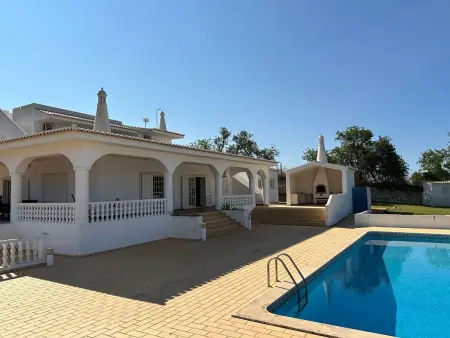 Anwesen mit eigenem Pool, Maison 10 personnes à Boliqueime - Photo 1