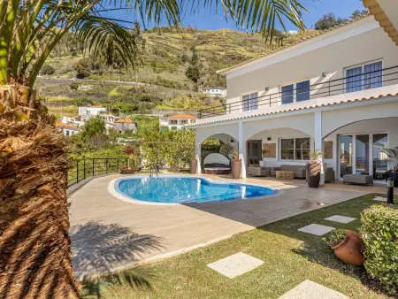 Finca  Calheta  mit Blick auf das Wasser, Maison 12 personnes à Madeira Calheta - Photo 9