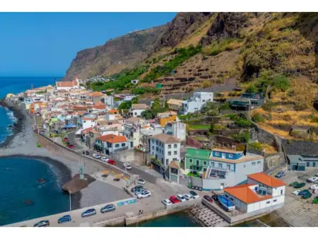 Telvina House  mit eigenem Garten, Maison 2 personnes à Arco da Calheta - Photo 23