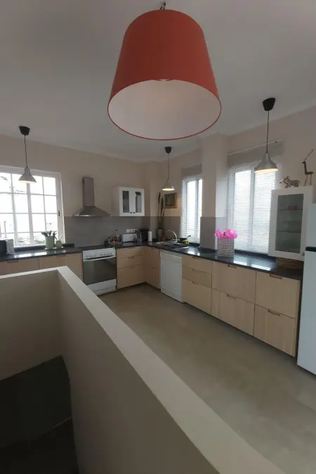Cottage aus Stein mit Blick auf das Wasser, Maison 5 personnes à Arco da Calheta - Photo 10