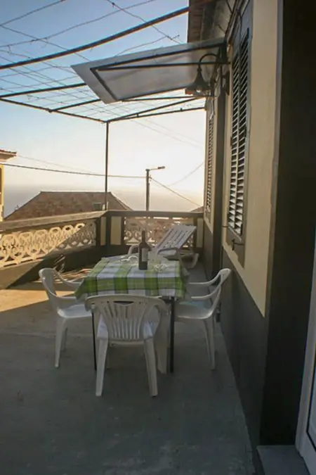 Typische Bauernhof-Wohnung, Appartement 5 personnes à Arco da Calheta - Photo 4