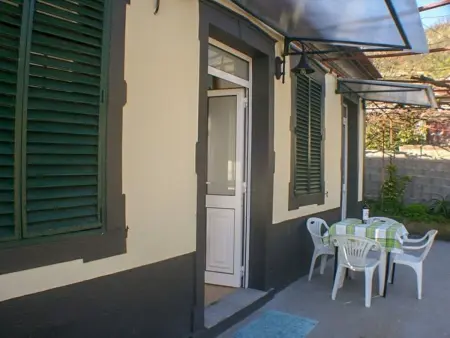 Typische Bauernhof-Wohnung, Appartement 5 personnes à Arco da Calheta - Photo 5