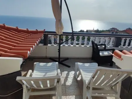 Dachterrasse sonnig und perfekte Aussicht apt, Appartement 2 personnes à Arco da Calheta - Photo 15