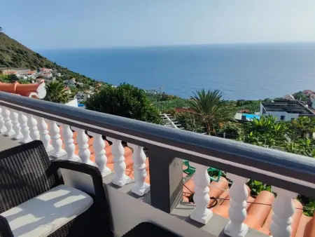 Dachterrasse sonnig und perfekte Aussicht apt, Appartement 2 personnes à Arco da Calheta - Photo 17