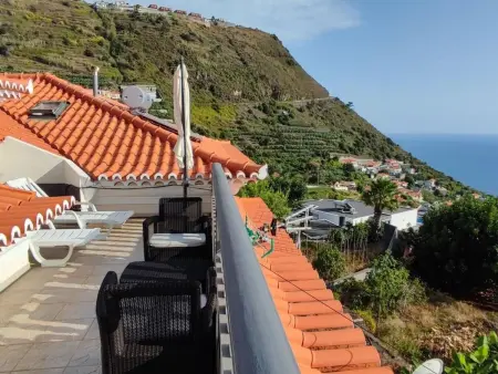 Dachterrasse sonnig und perfekte Aussicht apt, Appartement 2 personnes à Arco da Calheta - Photo 25