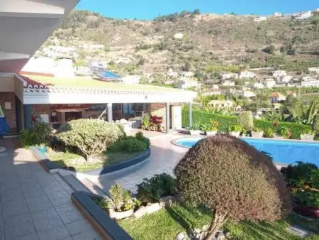 mit eigenem Pool, Appartement 6 personnes à Arco da Calheta - Photo 1