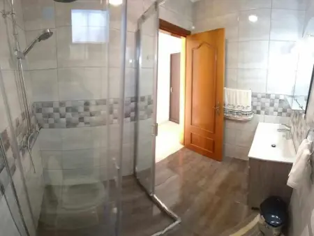 mit eigenem Pool, Appartement 6 personnes à Arco da Calheta - Photo 28