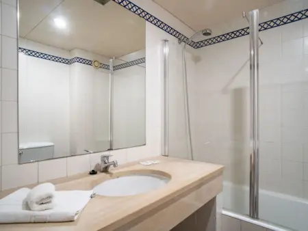 für 4 Personen ca. 130 m&sup2; in São Martinho, Madeira (Südküste von Madeira) - Photo 13