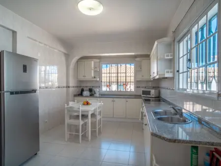 Villa mit Gartenblick, Maison 8 personnes à Madeira Funchal - Photo 13