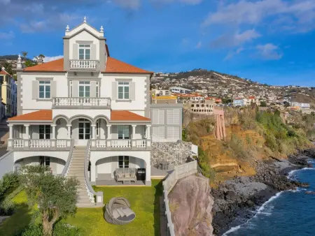 mit Privatpool für 12 Personen in Sao Goncalo, Madeira - Photo 2