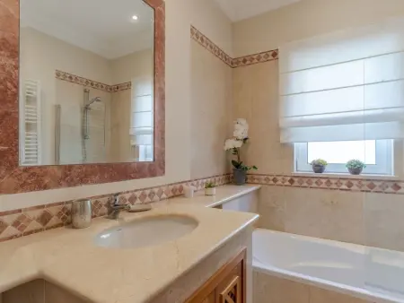 Villa Bougainvillea, Maison 6 personnes à Madeira Funchal - Photo 27