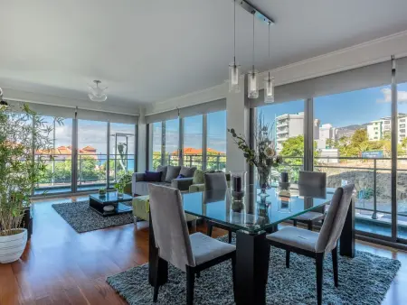 Eine moderne Wohnung in hervorragender Lage., Appartement 2 personnes à Madeira Funchal - Photo 4