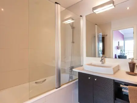 Eine moderne Wohnung in hervorragender Lage., Appartement 2 personnes à Madeira Funchal - Photo 12