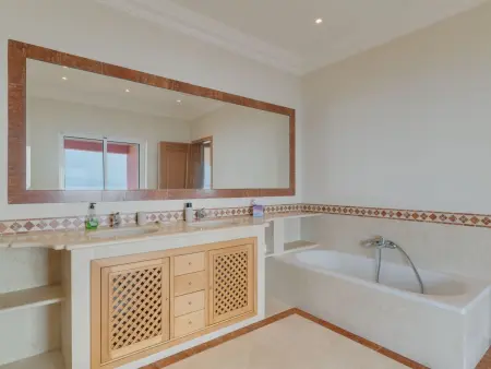 Villa Pembe bei Holiday Rental Madeira, Maison 6 personnes à Madeira Funchal - Photo 26