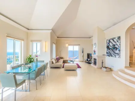 Schönes Ferienhaus in Sao Goncalo mit Privatem Pool - Photo 7