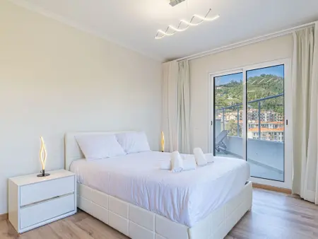 Sonnenblume  mit Gemeinschaftspool, Appartement 6 personnes à Madeira Caniço - Photo 2