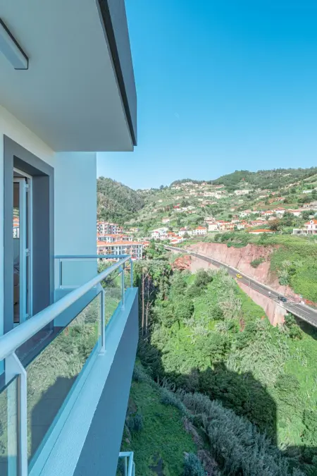 Sonnenblume  mit Gemeinschaftspool, Appartement 6 personnes à Madeira Caniço - Photo 18