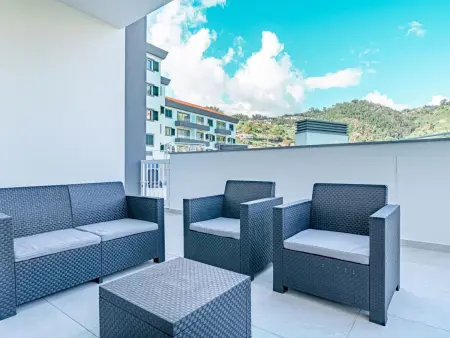 Sonnenblume  mit Gemeinschaftspool, Appartement 6 personnes à Madeira Caniço - Photo 23
