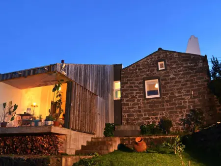 Casa da Talha, Rustikaler Charme auf den Azoren, Maison 3 personnes à Algarvia - Photo 1