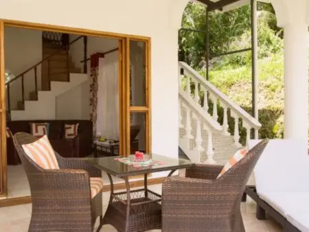 Erdgeschosswohnung mit Grill in Mare Anglaise, Appartement 2 personnes à Beau Vallon - Photo 3