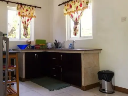 Erdgeschosswohnung mit Grill in Mare Anglaise, Appartement 2 personnes à Beau Vallon - Photo 7