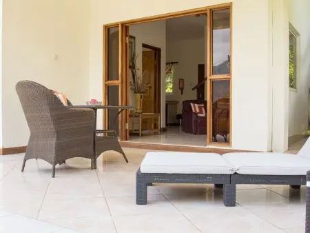 Erdgeschosswohnung mit Grill in Mare Anglaise, Appartement 2 personnes à Beau Vallon - Photo 14