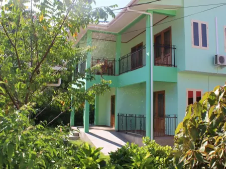 Charmante Ferienwohnung in Grand Anse mit Grill, Appartement 2 personnes à Beau Vallon - Photo 2