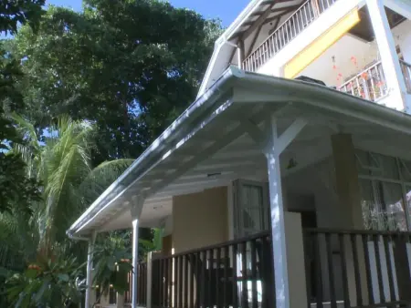 Appartement Merle mit Grill und Garten, Appartement 2 personnes à Beau Vallon - Photo 2