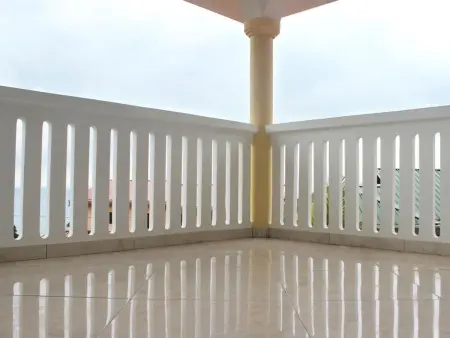 Horizon, klimatisierte Ferienwohnung mit Balkon, Appartement 4 personnes à Beau Vallon - Photo 28