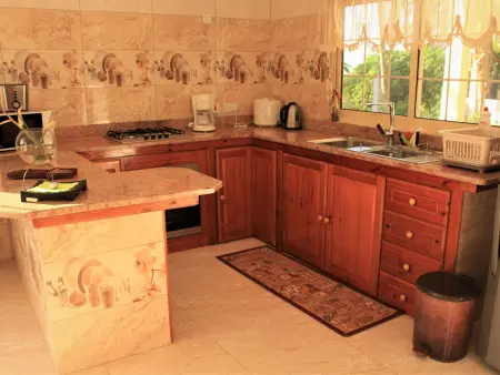 Horizon, klimatisierte Ferienwohnung mit Balkon, Appartement 4 personnes à Beau Vallon - Photo 34