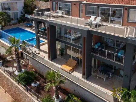 Villa Blueline mit Pool und Meerblick, im Zentrum - Photo 3