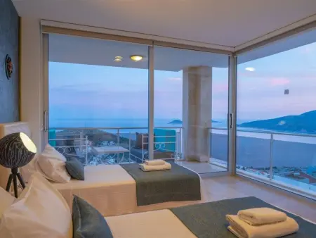 Villa Blueline mit Pool und Meerblick, im Zentrum - Photo 32