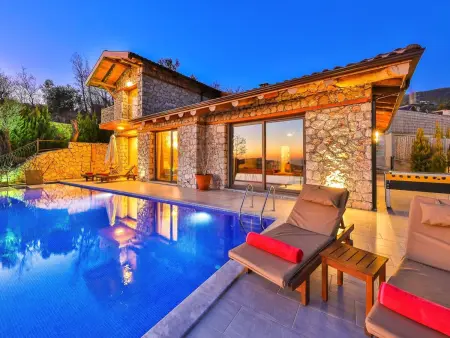 Natursteinhaus mit Pool in Kalkan Islamlar, Maison 6 personnes à Kalkan - Photo 1
