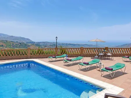 Villa andalouse paisible avec piscine privée à Frigiliana - Photo 3