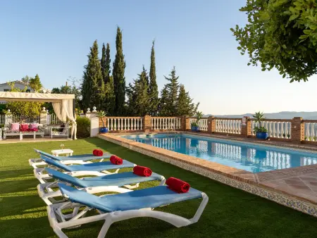 Excellente villa andalouse avec grande piscine privée - Photo 6