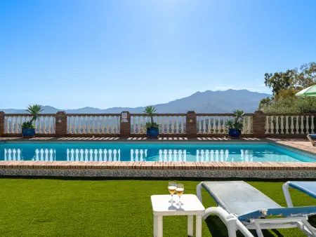 Excellente villa andalouse avec grande piscine privée - Photo 15