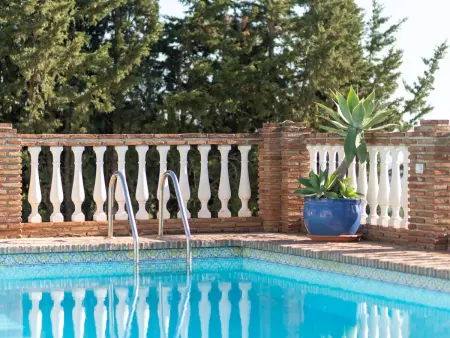 Excellente villa andalouse avec grande piscine privée - Photo 25