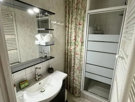Appartement rénové à Méaudre, 4 pers, terrasse, proche centre - Photo 6