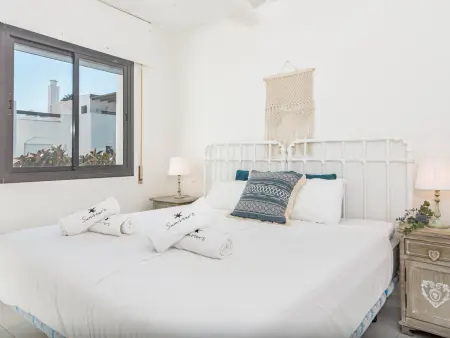 Maison mitoyenne spacieuse à San Pedro, 4 chambres, piscine, climatisation - Photo 24