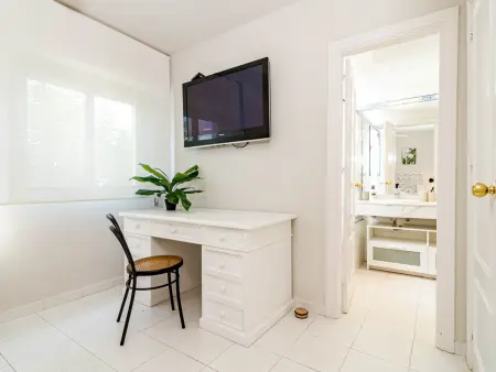 Maison mitoyenne spacieuse à San Pedro, 4 chambres, piscine, climatisation - Photo 33