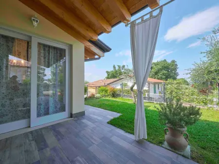 Schönes Ferienhaus Villetta Batik, Maison 6 personnes à Bardolino - Photo 2