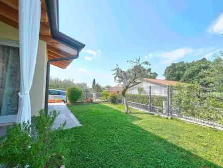 Schönes Ferienhaus Villetta Batik, Maison 6 personnes à Bardolino - Photo 3