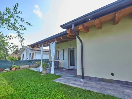 Schönes Ferienhaus Villetta Batik, Maison 6 personnes à Bardolino - Photo 23