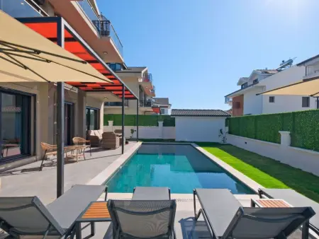 Große Villa in Fethiye Ausserhalb im grünen, Maison 8 personnes à Ölüdeniz - Photo 16