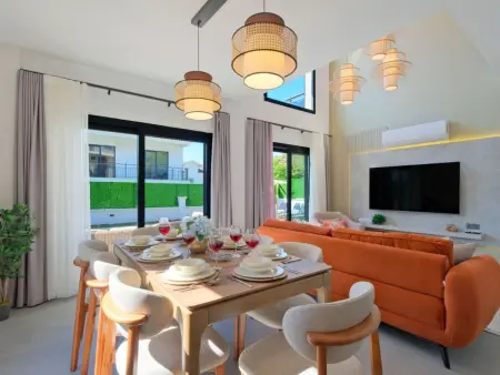 Große Villa in Fethiye Ausserhalb im grünen, Maison 8 personnes à Ölüdeniz - Photo 28