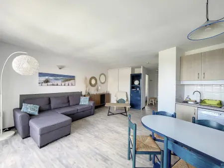 Appartement T3 avec terrasse et piscine collective - Photo 1