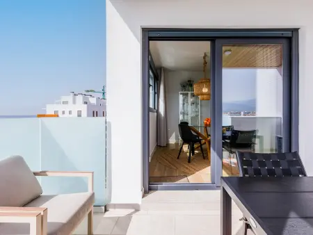 Appartement moderne 2 chambres avec vue mer et parking - Photo 21